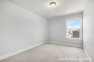 6652 S South Square Ln NE, Rockford, MI 49341 - Photo 15