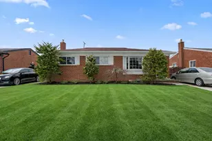 5845 Plainfield St, Dearborn Heights, MI 48127 - Photo 3