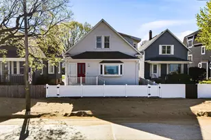 619 Lake St, Saint Joseph, MI 49085 - Photo 3