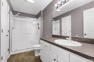 2749 Blue Stem Dr, Zeeland, MI 49464 - Photo 31