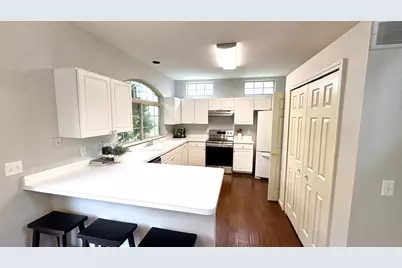 5611 Versailles Avenue, Ann Arbor, MI 48103 - Photo 9