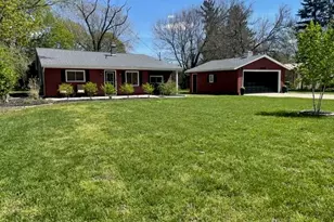 2939 Royalton Heights Rd, Saint Joseph, MI 49085 - Photo 3