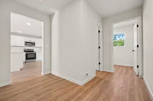 1037 Vertex Cir, Kalamazoo, MI 49009 - Photo 7