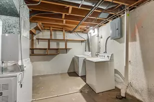 3045 Elstead St, Auburn Hills, MI 48326 - Photo 17