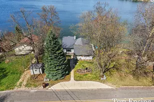 2662 Lakeside Dr, Stanton, MI 48888 - Photo 33