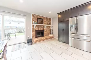 42519 Addison Ave, Canton, MI 48187 - Photo 9