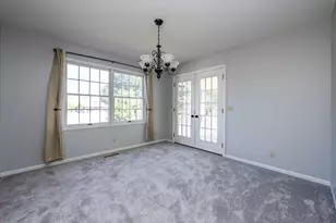 1375 Catherine Cir, Saint Joseph, MI 49085 - Photo 7