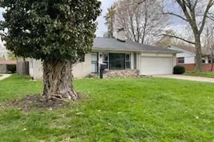 27182 Spring Arbor Dr, Southfield, MI 48076 - Photo 3