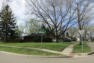 27182 Spring Arbor Dr, Southfield, MI 48076 - Photo 23