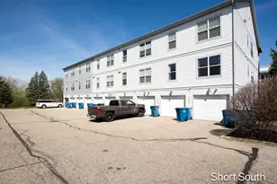 2090 Celadon Dr NE, Grand Rapids, MI 49525 - Photo 11