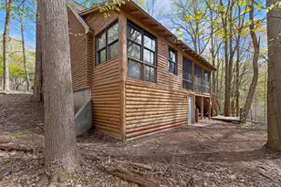 325 Plymouth Colony, Buchanan, MI 49107 - Photo 3