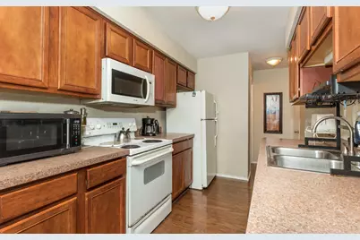 24684 Cashmere Court #136, Southfield, MI 48033 - Photo 7