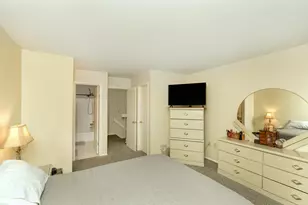 24684 Cashmere Ct, Southfield, MI 48033 - Photo 13