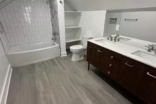 556 Cooper St, Jackson, MI 49201 - Photo 9