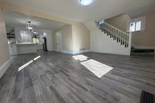 556 Cooper St, Jackson, MI 49201 - Photo 5
