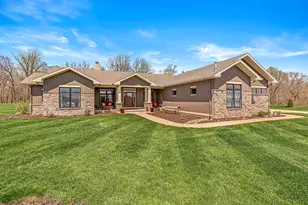 10353 Jill Ln, Berrien Springs, MI 49103 - Photo 3