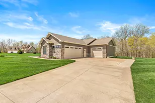 10353 Jill Ln, Berrien Springs, MI 49103 - Photo 7