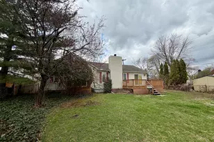 27420 Milton Ave, Warren, MI 48092 - Photo 7
