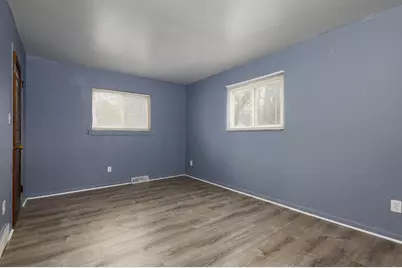 19435 McCormick Street, Detroit, MI 48224 - Photo 15