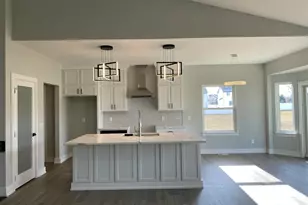 737 Britt Circle Dr, Dundee, MI 48131 - Photo 3
