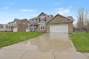 202 E Thorn Hill Ct, Hastings, MI 49058 - Photo 33