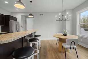 202 E Thorn Hill Ct, Hastings, MI 49058 - Photo 11
