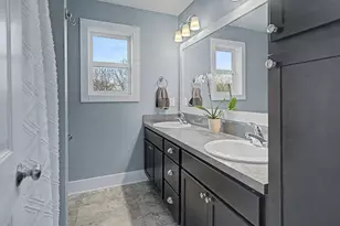 202 E Thorn Hill Ct, Hastings, MI 49058 - Photo 21