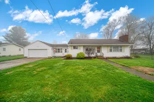 325 Seminole Pl, Jackson, MI 49202 - Photo 3