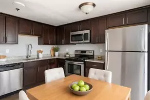 250 E Harbortown Dr, Detroit, MI 48207 - Photo 9
