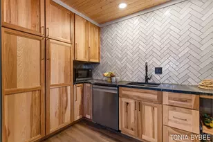 14298 Georgian Bay Dr, Holland, MI 49424 - Photo 33