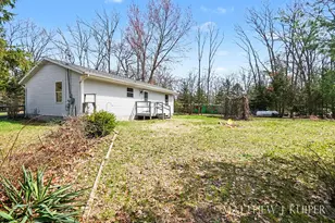 6901 Evanston Ave, Muskegon, MI 49442 - Photo 7