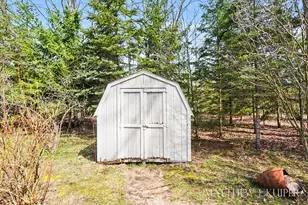 6901 Evanston Ave, Muskegon, MI 49442 - Photo 9