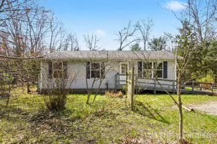 6901 Evanston Ave, Muskegon, MI 49442 - Photo 3