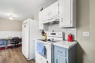 2506 Brookdale Dr, Holland, MI 49424 - Photo 9