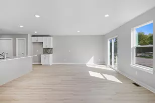 743 Reagan Ln, Milan, MI 48160 - Photo 13