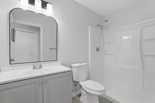 42122 Richmond Dr, Belleville, MI 48111 - Photo 25