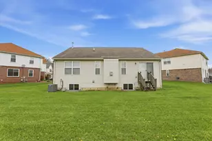 42122 Richmond Dr, Belleville, MI 48111 - Photo 29