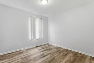 42122 Richmond Drive, Belleville, MI 48111 - Photo 23