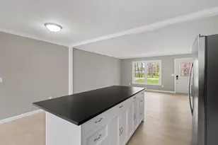 28161 58th Ave, Paw Paw, MI 49079 - Photo 5