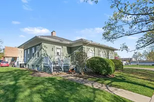 624 Phoenix St, South Haven, MI 49090 - Photo 1