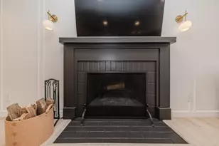 2204 Applewood Ct, Ann Arbor, MI 48103 - Photo 13