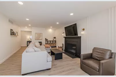 2204 Applewood Court, Ann Arbor, MI 48103 - Photo 11