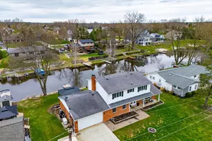 1888 Squaw Lagoon Dr, Oxford, MI 48371 - Photo 41