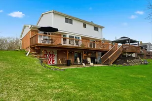 1888 Squaw Lagoon Dr, Oxford, MI 48371 - Photo 35