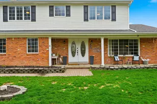 1888 Squaw Lagoon Dr, Oxford, MI 48371 - Photo 3