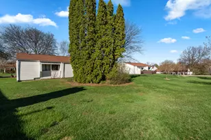5327 Fairway Ct, West Bloomfield, MI 48323 - Photo 25