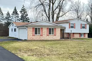 2665 Peterboro Rd, West Bloomfield, MI 48323 - Photo 5