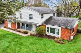 2028 E Hammond Lake Dr, Bloomfield Hills, MI 48302 - Photo 37