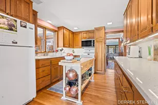 43 E Main Ave, Zeeland, MI 49464 - Photo 13
