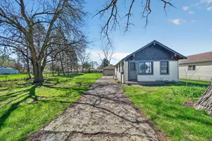 22439 Curie Ave, Warren, MI 48091 - Photo 3